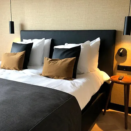 Отель Der Valk - Nijmegen 4*